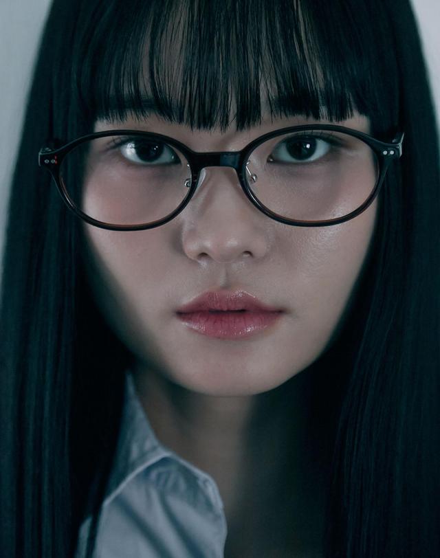 오아트 Rune Glasses [BROWN] 착용컷