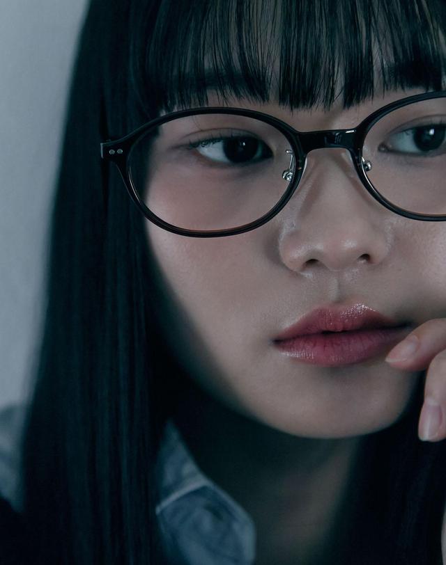 오아트 Rune Glasses [BROWN] 착용컷
