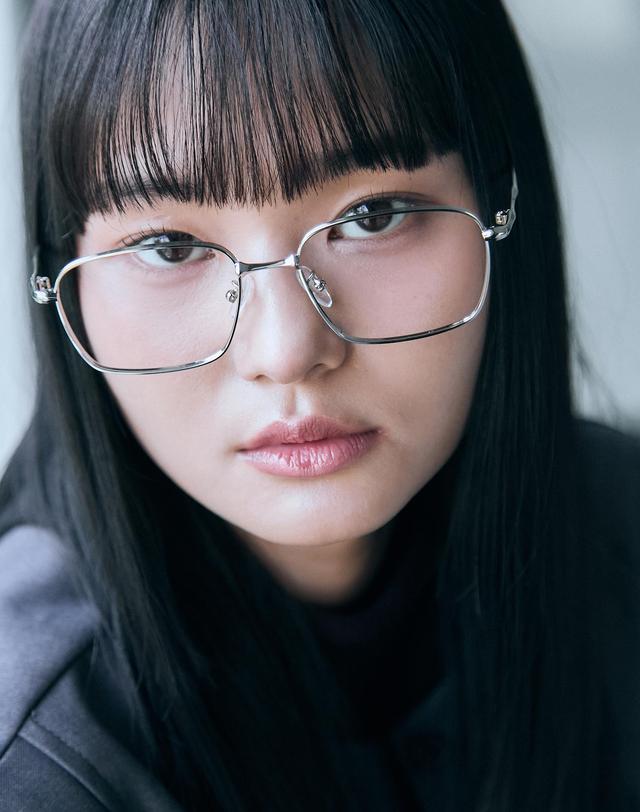 오아트 Vesper Glasses [SILVER·블루라이트 차단] 착용컷