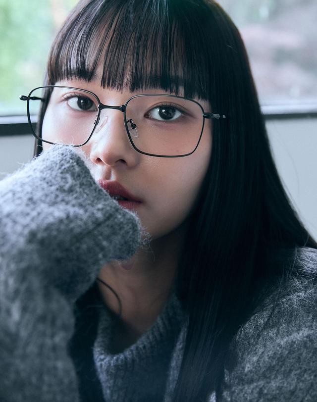 오아트 Vesper Glasses [BLACK·블루라이트 차단] 착용컷