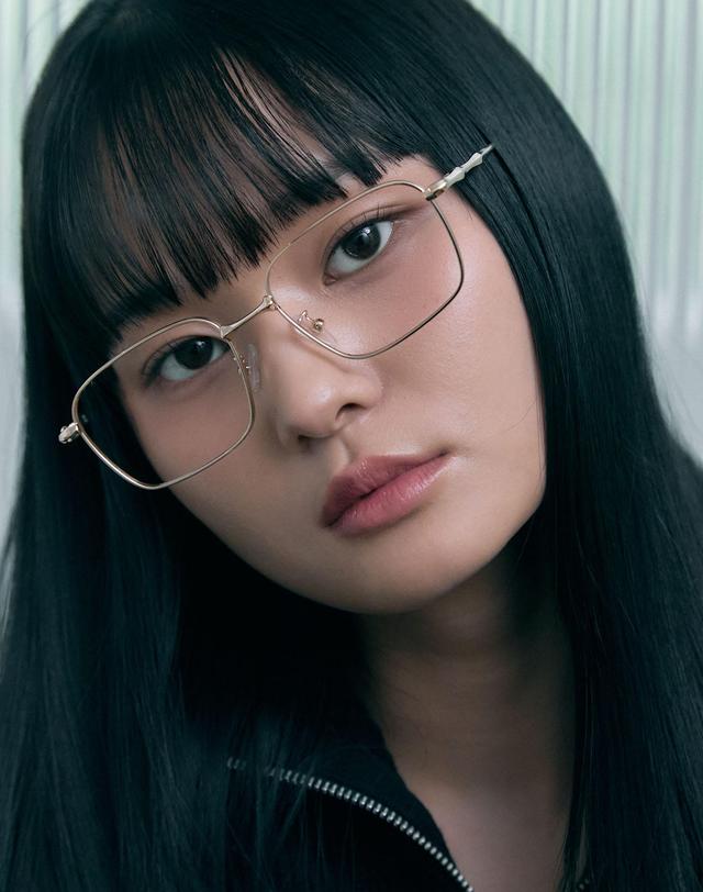 오아트 Vesper Glasses [GOLD·블루라이트 차단] 착용컷