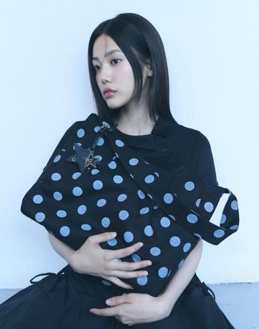 Dot Pleats Shoulder Bag [BLACK]
