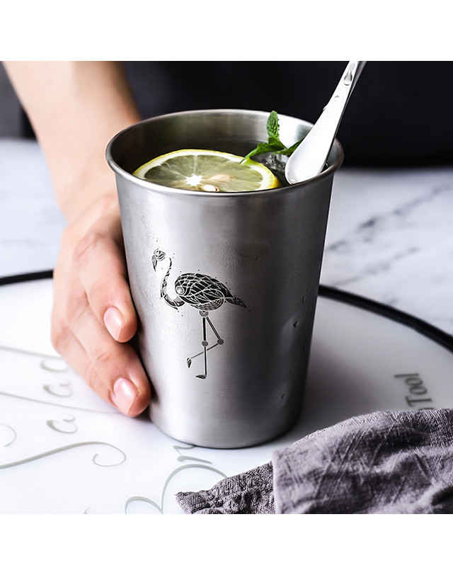 비투비월드 아임플라밍고 스텐컵(350ml) 304스테인리스 캠핑컵 착용컷
