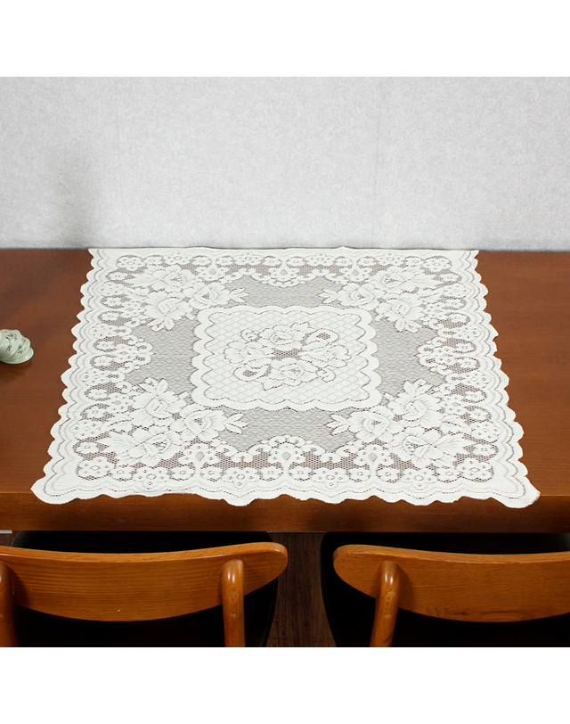 비투비월드 프렌치 레이스 테이블보(로맨틱) (76x76cm) 착용컷