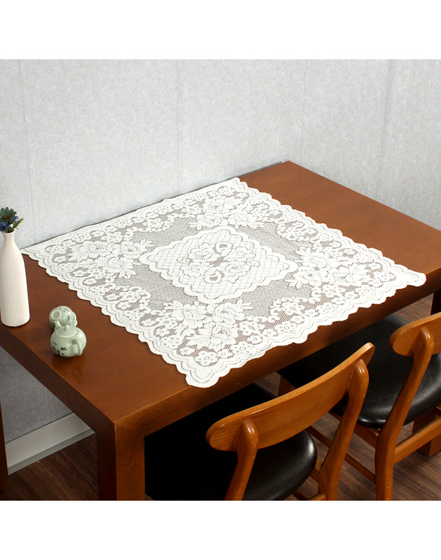 비투비월드 프렌치 레이스 테이블보(로맨틱) (76x76cm) 착용컷