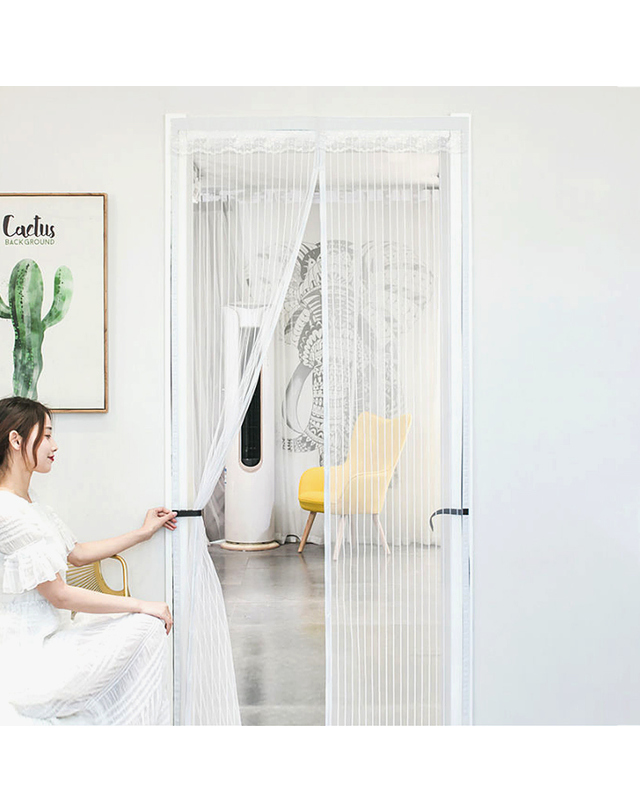 비투비월드 아트도어 스트라이프 문 모기장(90x200cm) (화이트) 착용컷