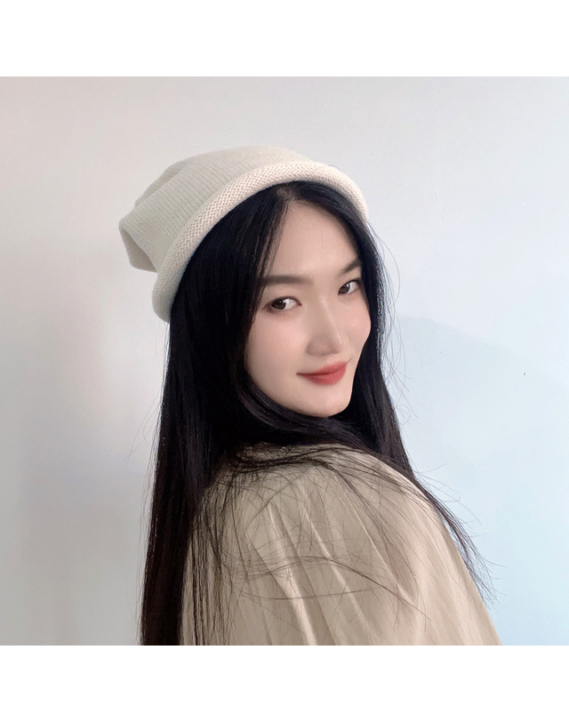 비투비월드 롤업 스트링 니트 비니(아이보리) 니트모자 착용컷