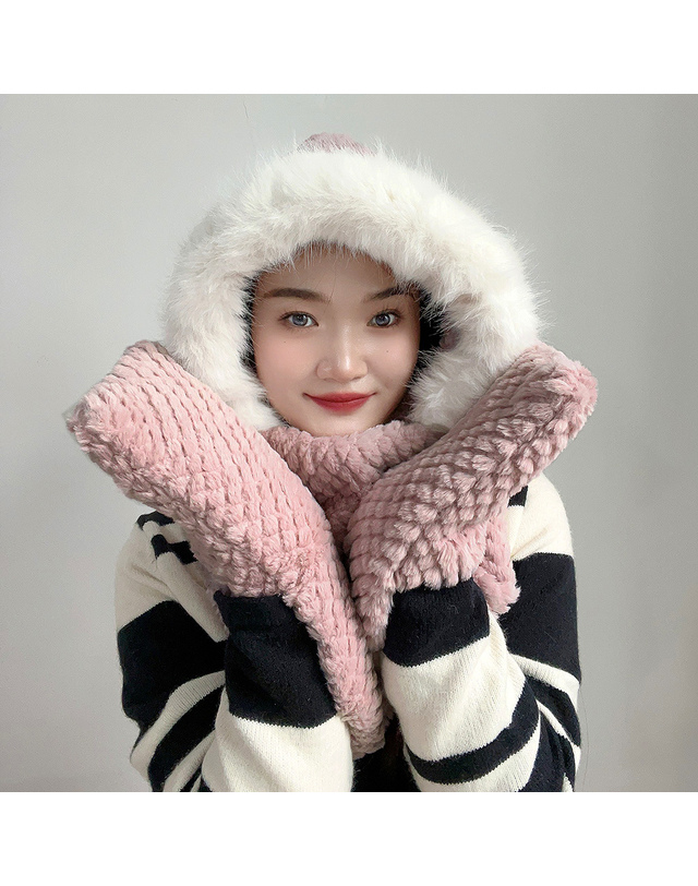 비투비월드 포근하루 일체형 후드 머플러 장갑목도리 착용컷