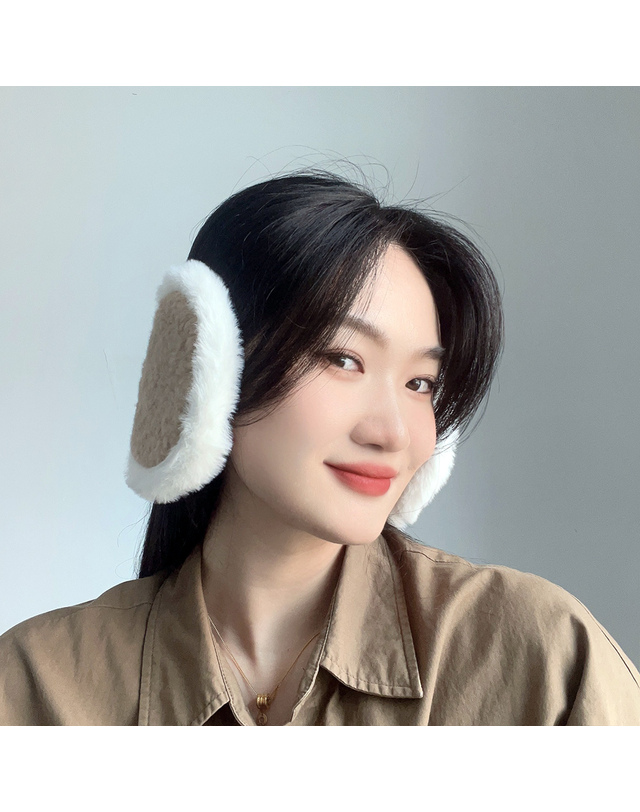비투비월드 뽀글뽀글 방한 귀마개 방한털귀도리 보온귀마개 착용컷