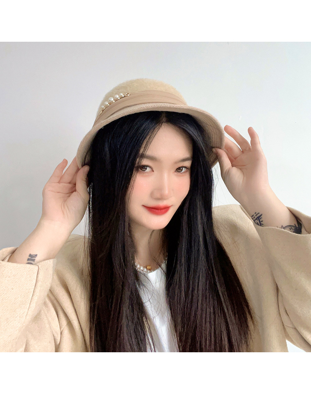 비투비월드 소피안 진주 버킷햇 털모자 벙거지모자 착용컷