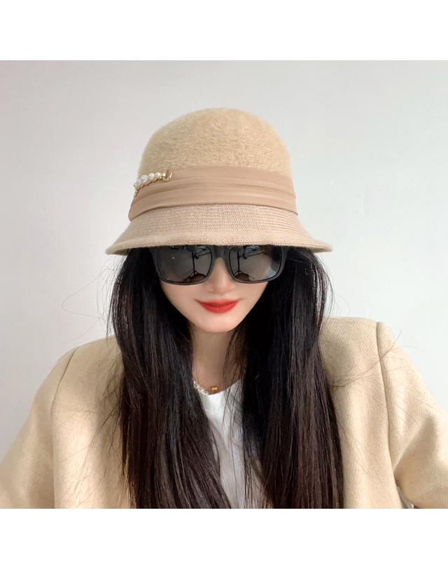 비투비월드 소피안 진주 버킷햇 털모자 벙거지모자 착용컷