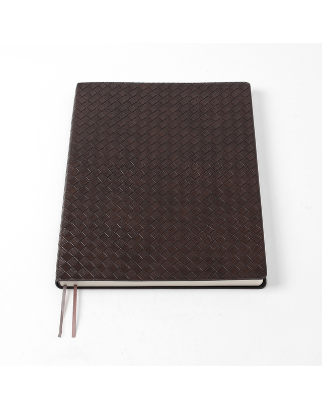 비투비월드 클래식 유선 노트(B5) (브라운) 학생노트 착용컷