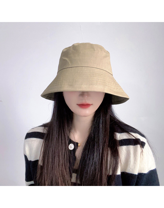 비투비월드 스탠다드 여성용 버킷햇(브라운) 착용컷