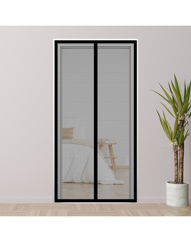 비투비월드 [홈앤시스] 해충차단 자석 문 모기장(90x210cm) (블랙) 착용컷