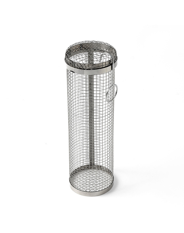 비투비월드 [엣모어]캠핑 바비큐 원통 그릴(30cm) 착용컷