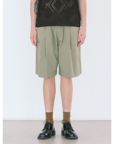 WIDE PINTUCK SHORTS / OLIVE