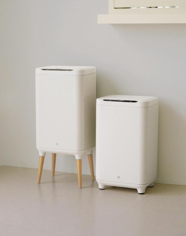 마리슈타이거 루미 자동 센서 인테리어 휴지통 V2 20L (탈부착다리) 착용컷