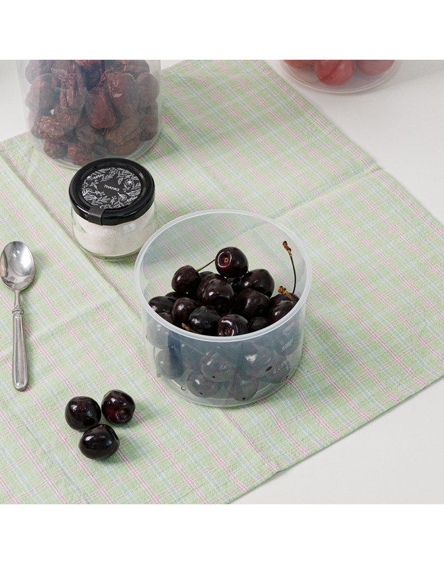 로메이키친 롬에어 리모락 시리즈 핸디락 700ml 밀폐 보관 냉장고 정리 용기 착용컷