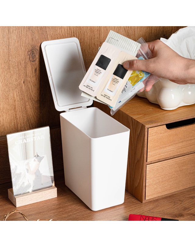 로메이키친 롬에이 실리 미니 휴지통 작은 책상휴지통 화장대쓰레기통 착용컷