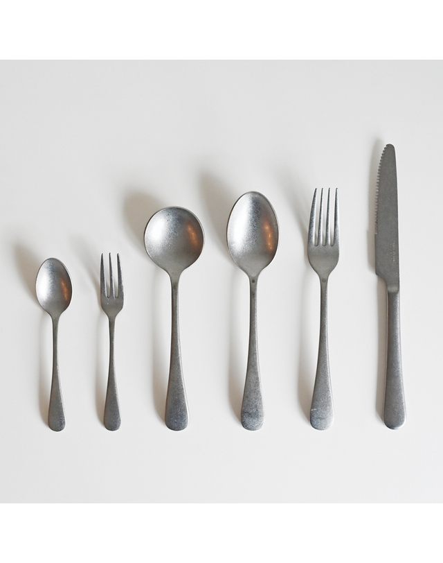 로메이키친 티니블랑 앙시엔 빈티지 커트러리 6종 티 스푼 디저트 포크 디너 나이프 착용컷