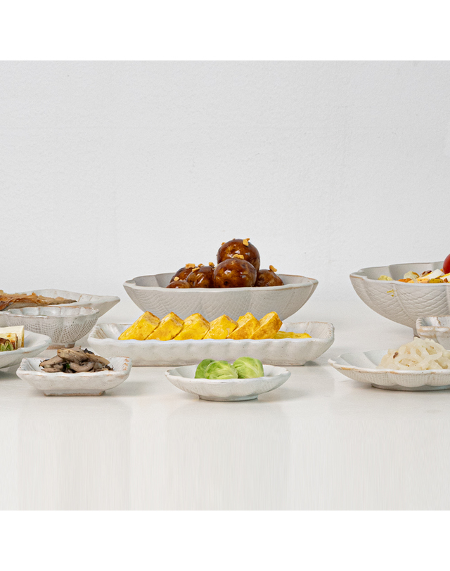 로메이키친 베이하나 긴사각 접시 중 착용컷