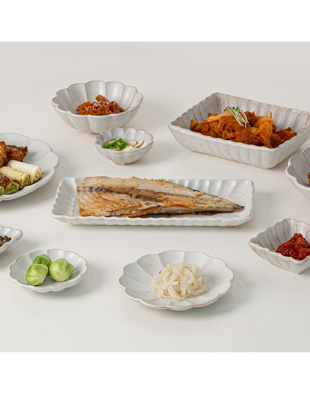 로메이키친 베이하나 긴사각 접시 대 착용컷