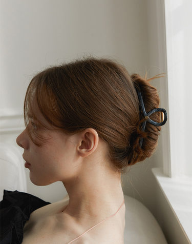 Twist metal point hair clip_gris stripe HC009