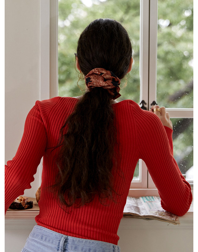 오블라 Red jacquard Scrunchie HS001 착용컷