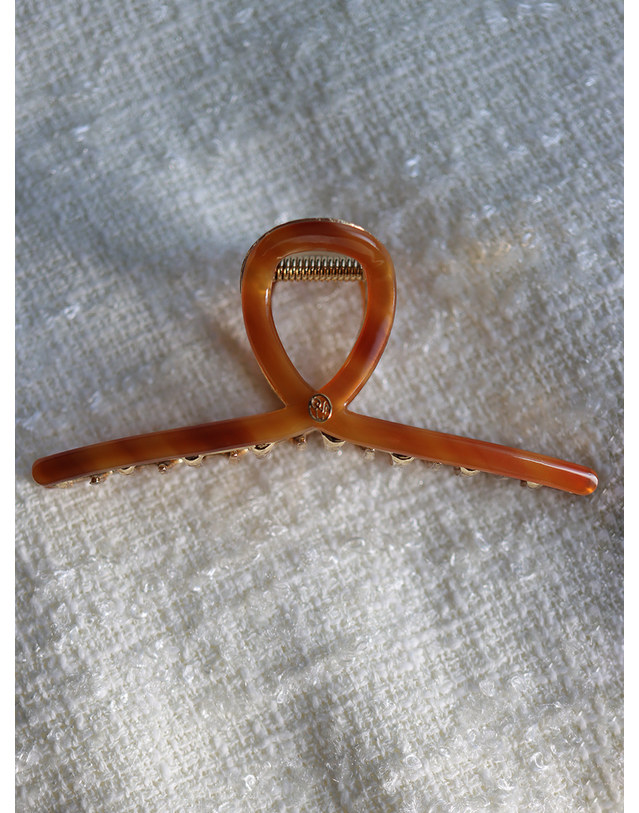 오블라 Twist metal point hair clip_brown syrup HC004 착용컷