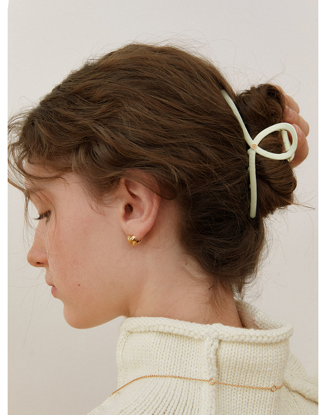 오블라 matte solid twist hair clip_colors HC016 착용컷