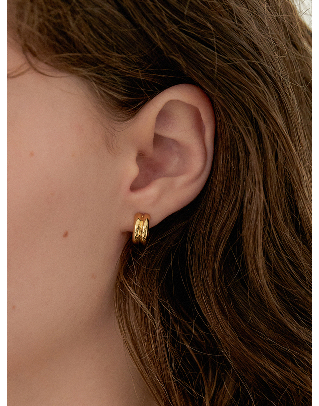 오블라 TWO LINE EARRING_2COLOR JE045 착용컷