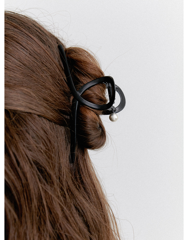 오블라 [SIGNATURE] ETOILE_TWIST MATTE BLACK HC053 착용컷