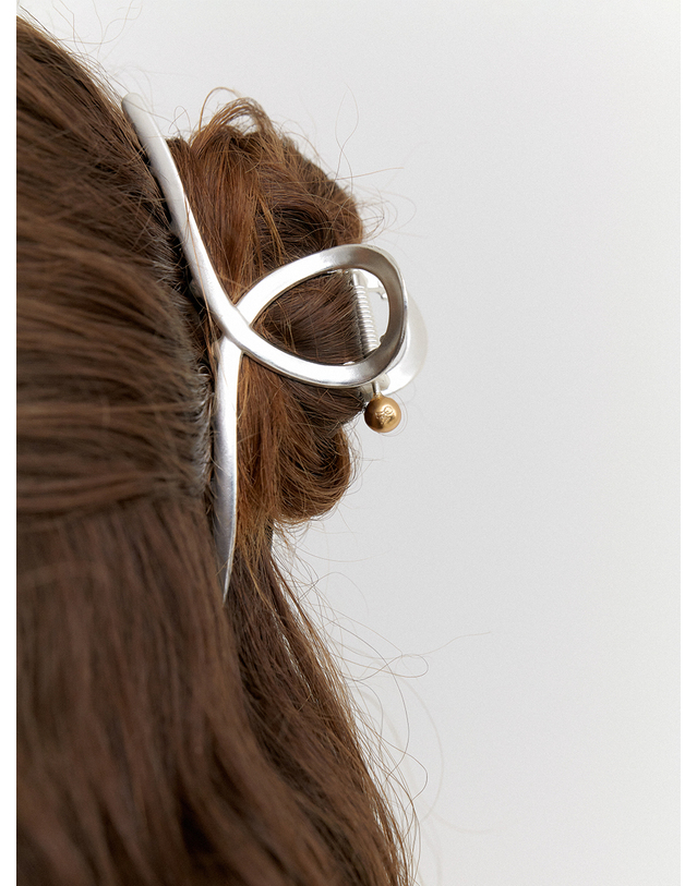 오블라 [SIGNATURE] ETOILE_TWIST MATTE SILVER HC051 착용컷