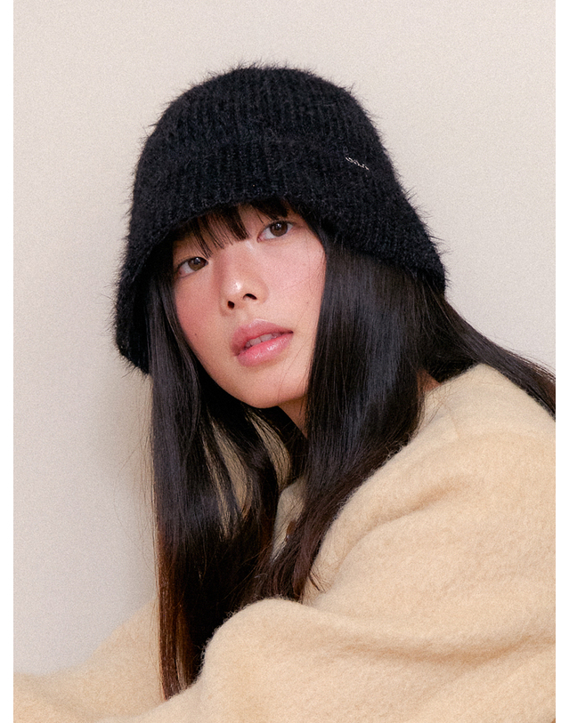 오블라 FEATHER CLASSIC BUCKET HAT_2COLOR HA036 착용컷
