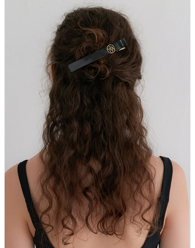 오블라 colored signature metal bold pin_black_2color HP059 착용컷
