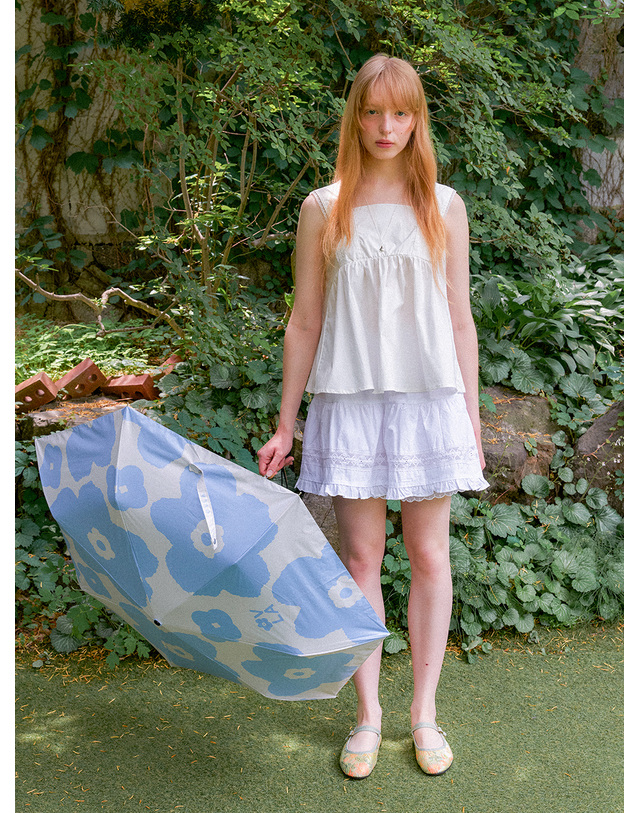 오블라 POMPOM DAISY SUN-GUARD UMBRELLA_SORA UM001 착용컷