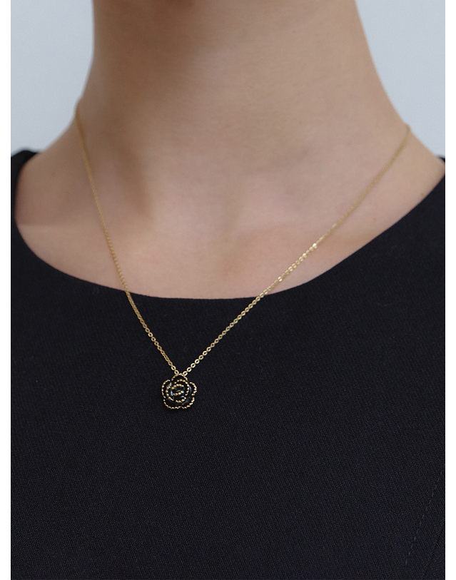 오블라 epoxy flower necklace_3color JN045 착용컷