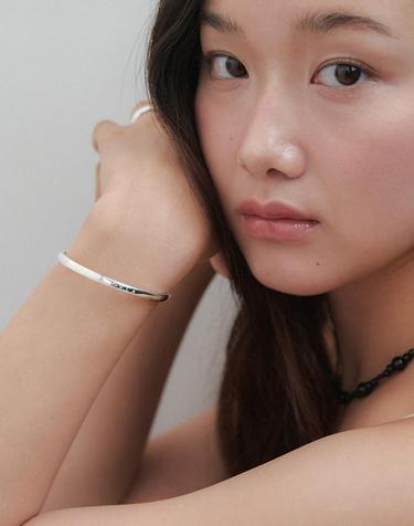 SOLID CUBIC POINT BANGLE BRACELET_2SIZE JB015