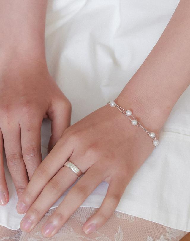 오블라 lovable pearl bracelete 2color JB011 착용컷