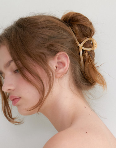Twist metal point hair clip_beige syrup HC056