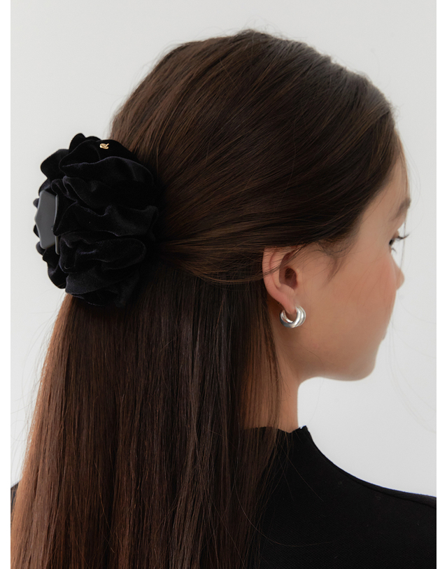 오블라 wave shirring velvet hair clip_regular HC035 착용컷