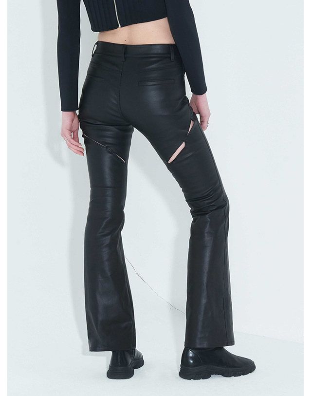 킴지수 Coated Back Slit Jeans _ Black 블랙 착용컷