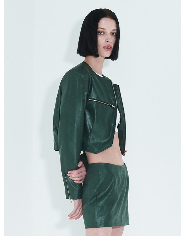 킴지수 Faux-Leather Cropped Zip-Up Jacket _ Green 그린 착용컷