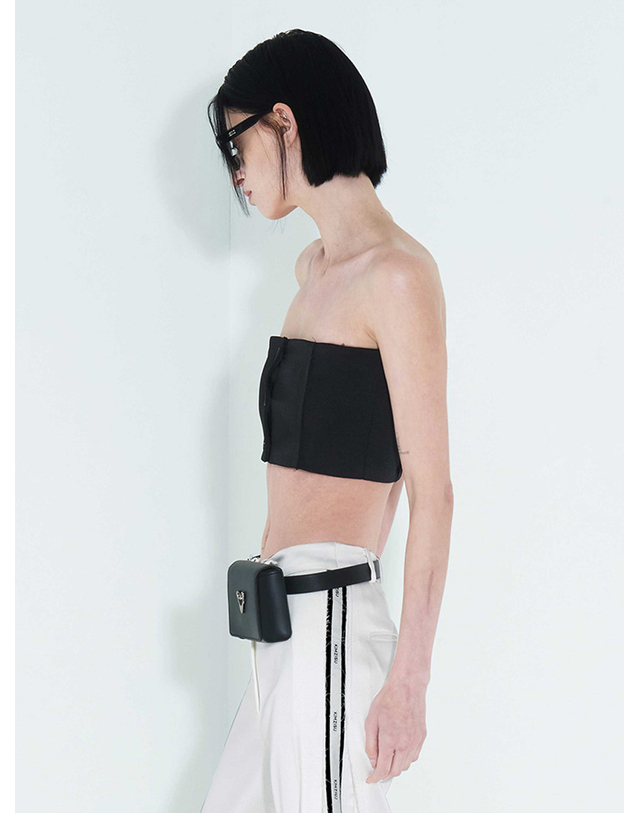 킴지수 Raw Edge Button Tube Top _ Black 블랙 착용컷
