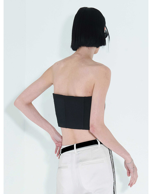 킴지수 Raw Edge Button Tube Top _ Black 블랙 착용컷