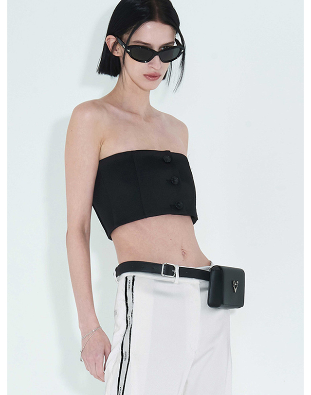 킴지수 Raw Edge Button Tube Top _ Black 블랙 착용컷