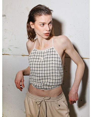 DIANA CHECK HALTER NECK 체크 홀터넥 슬리브리스 탑