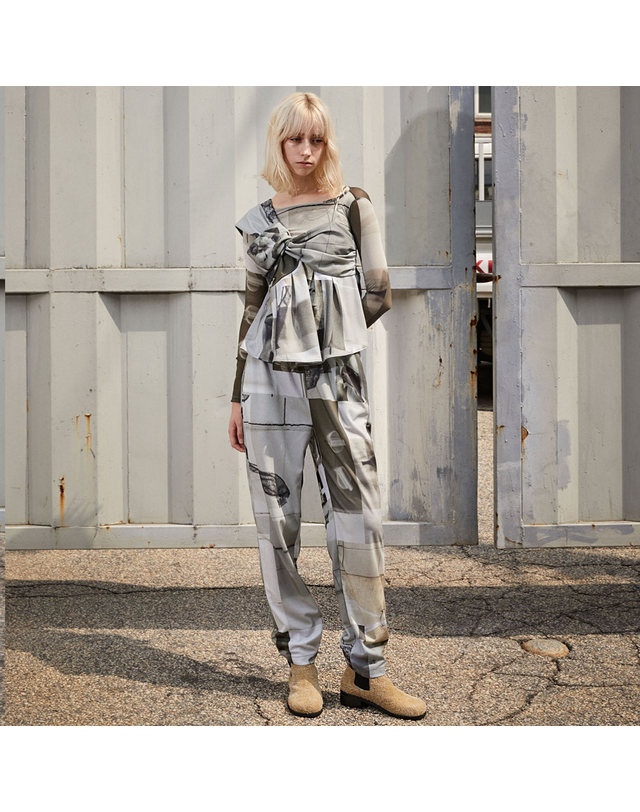 스파클링피스 CASA DELLA ROSINA PRINT PANTS 까사 델라 로지나 프린트 팬츠 착용컷