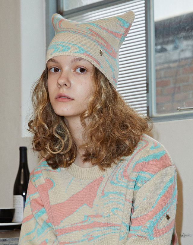 스파클링피스 MARBLE BEANIE BEIGE 베이지 착용컷