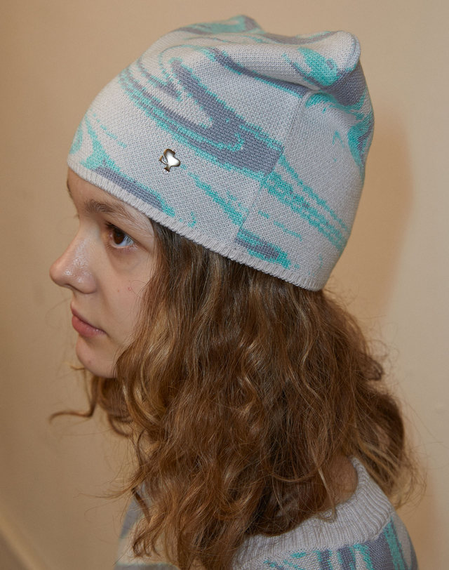 스파클링피스 MARBLE BEANIE LIGHT GREY 그레이 착용컷